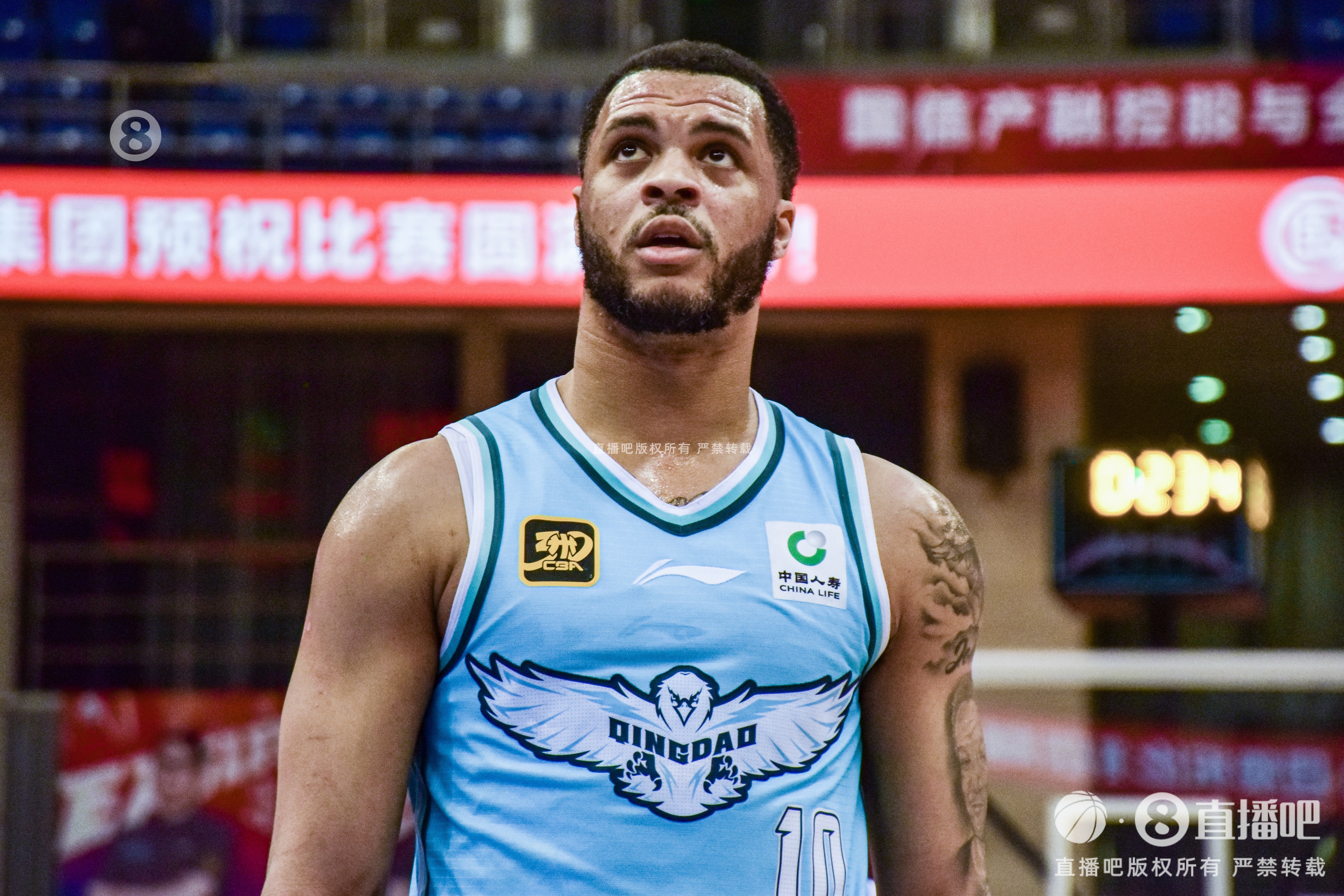 天天盈球即时比分直播-媒体人：如何管理外援是门学问 该哄哄该骂骂恩威并用